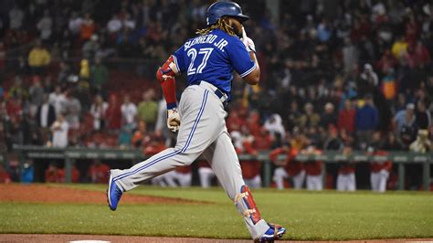 Rafael Devers Salutes Vladimir Guerrero Jr After Red Sox S Walk Off Win