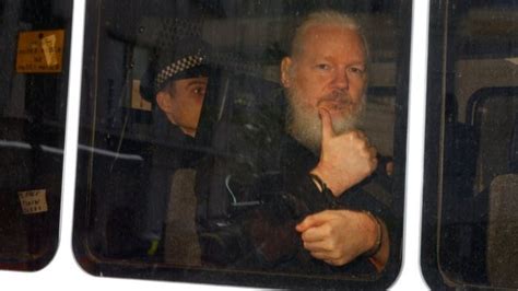 Julian Assange Quem é O Fundador Do Wikileaks Preso Em Londres Após Quase 7 Anos De Asilo Em