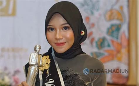 Di Balik Sukses Dyah Pramesti Rahayu Sandang Predikat Putri Batik