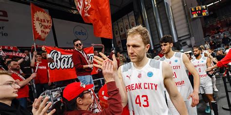 Basketball Brose Bamberg Scheidet Im Fiba Europe Cup Im Viertelfinale Aus