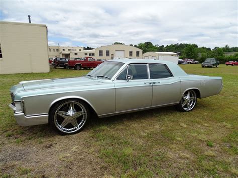 1969 Lincoln Continental | GAA Classic Cars