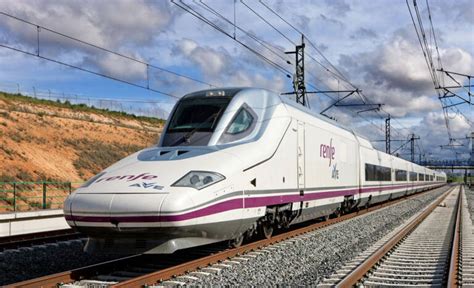 Renfe Ofrece Plazas En Trenes De Alta Velocidad Y Larga