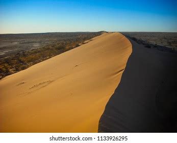 Big Red Sand Dune Simpson Desert Stock Photo Shutterstock