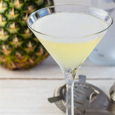 Pineapple Martini Super Tasty Pineapple Cocktail Bake It With Love