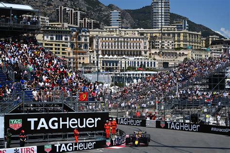 F Les Libres Verstappen Videmment Sainz Dans Le Mur Le Mag