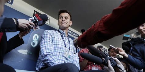 Jerry Dipoto discusses Mariners 2019 offseason