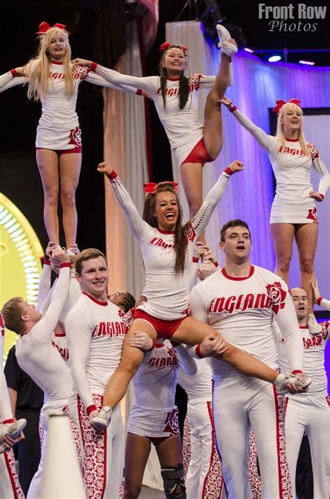 Everythingcheermagazine Cheer Stunts College Cheer Cheer