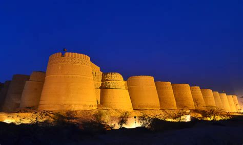 Derawar Fort, Bahawalpur Pakistan - Trango Tours