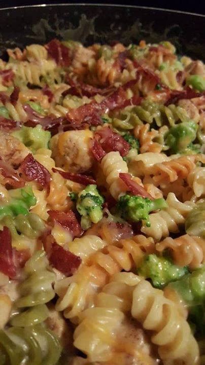 Chicken Broccoli Mac And Cheese With Bacon Worldofcooking Net