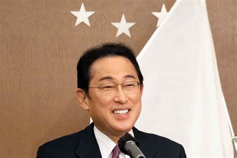 岸田首相、またしても「後出しジャンケン」自衛隊の船や潜水艦に「建設国債」snsでは「禁じ手」との声も Smart Flashスマフラ