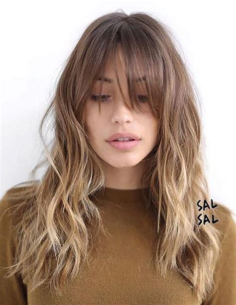 Wavy Balayage Hairstyles With Bangs Blonde Light Brown Hair Cabello Largo Con Flequillo