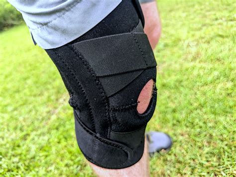 Best Knee Braces For Hiking And Why You Should Wear One Ridgetrekker