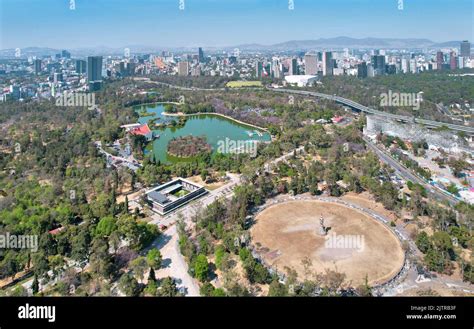 Bosque De Chapultepec 2da Secc Stock Photo Alamy