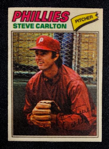 1977 Topps Baseball Card Cloth Sticker Steve Carlton Phillies 11 Mint