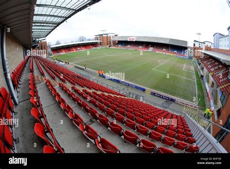 Brisbane Road Leyton Orient Hi Res Stock Photography And Images Alamy