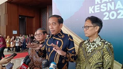 Respons Jokowi Disebut Tak Lagi Kader Pdip