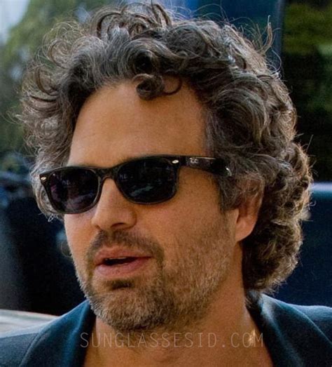 Ray-Ban 2132 New Wayfarer - Mark Ruffalo - Begin Again | Sunglasses ID ...