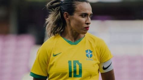 CBF surpreende jogadoras da Seleção presentes emocionantes antes da