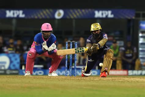 Dinesh Karthik Plays A Sweep Shot ESPNcricinfo