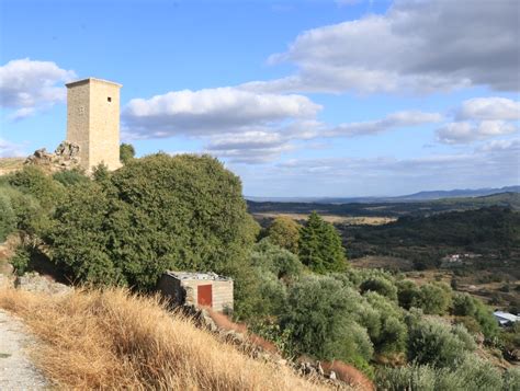 Torre De Menagem De Penamacor Crossing Portugal