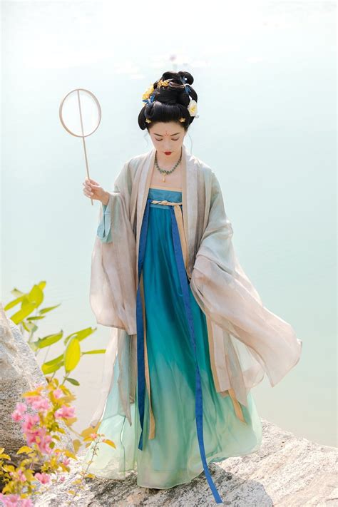 On Twitter Hanfu Of Tang Dynasty Style Chinesecostume