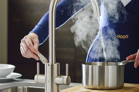 Experience Pronteau In Steaming Hot Water Tap