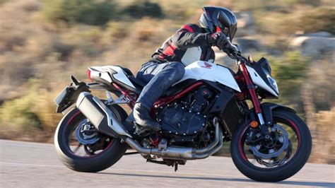 Alquiler De Moto Honda Cb Hornet Naked Valencia Barato Momoven