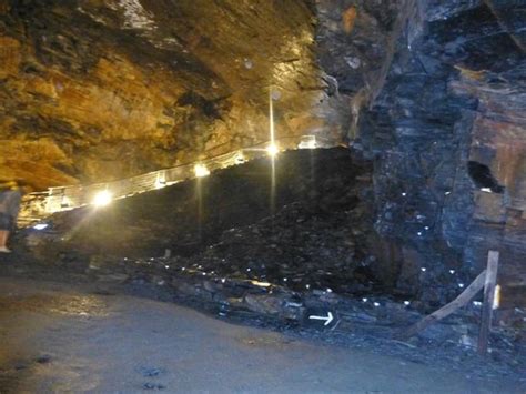 inside the caves - Picture of Carnglaze Caverns, Liskeard - TripAdvisor