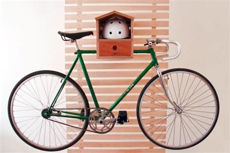 10 Creative Ways to Hang Up Your Bike Idées nichoir Palette deco