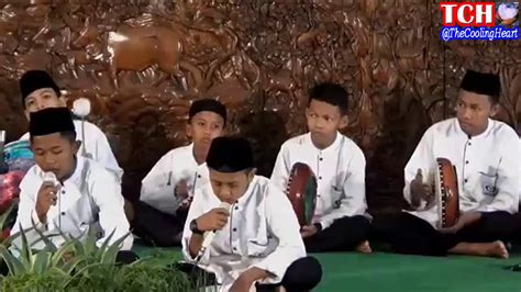 HADRAH SISWA SMP IT SHOLATUM BISSALAMIL MUBIN ACARA WISUDA PURNA SISWA