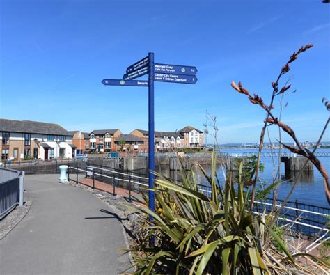 penarth marina   boatfolk