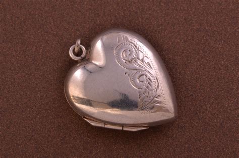 Vintage Silver Opening Heart Locket 953a | Amanda Appleby