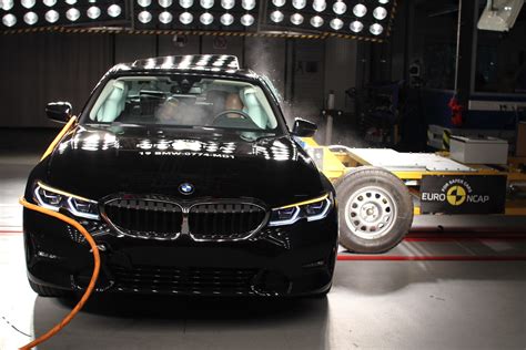 Euro Ncap Crashtest 5 Sterne Für Bmw 3er G20 Und 1er F40