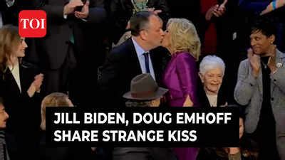 Jill Biden And Kamala Harris Kiss In Husband Joe Biden State Of The