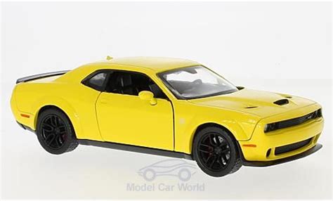 Modellautos Dodge Challenger 1 24 Motormax Srt Hellcat Wide Body Gelb