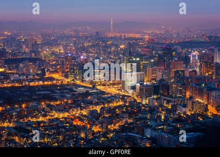 Skyline Der Innenstadt Von Seoul S Dkorea Stockfotografie Alamy