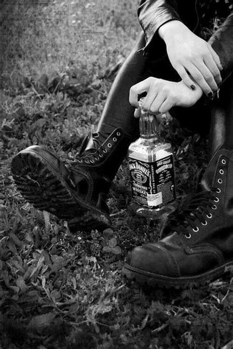 Pin By Neto Junqueira On Simples Assim Black Grunge Jack Daniels Boots