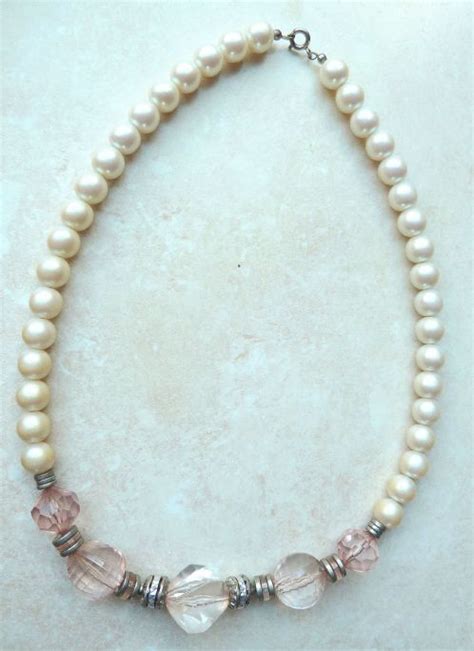 A Stunning Pearl And Clear Lucite Faceted Pastel Pink Bead Necklace