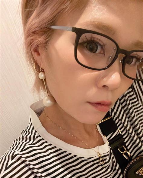 宮下美恵さんのインスタグラム写真 宮下美恵instagram「やっとコレだ！ って伊達メガネ見つけた👏 Rayban 普段使いの