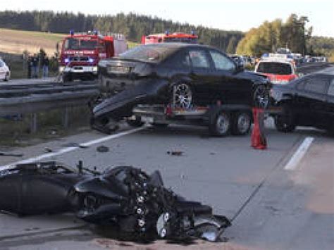 T Dlicher Unfall Auf Der A Amtsgericht Bad Lobenstein Verh Ngt