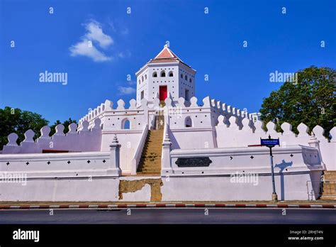 Thailand, Bangkok, Phra Nakhon district, the Pom Phra Sumen fort built ...