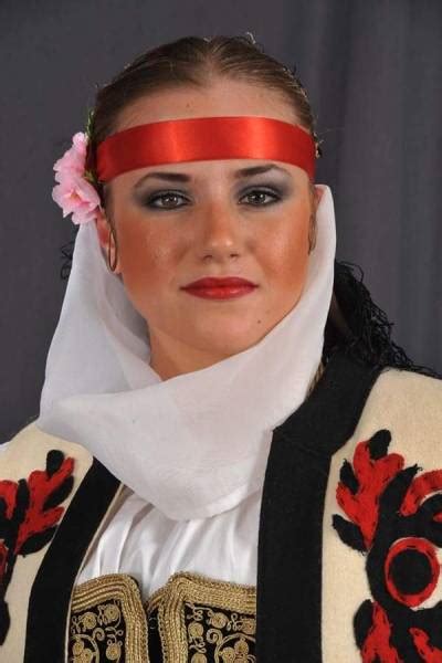 Portraits Of Serbs Dressed In Traditional Costumes Tumbex