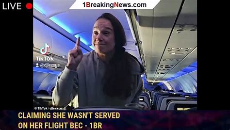 Moment Drunk Woman Is Escorted Off A Plane After Claiming She Wasn T