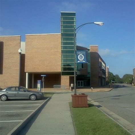 Hampton University Student Center - Student Center in Pheobus