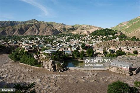 Fayzabad Badakhshan Stockfotos En Beelden Getty Images