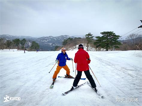 不会滑雪的人在第一次滑雪的时候应该注意些什么？ 知乎