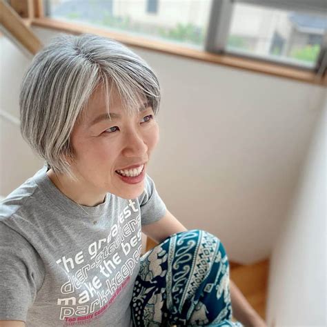 朝倉真弓さんのインスタグラム写真 朝倉真弓instagram「 普段は超カジュアル🤣 ﻿ ﻿ 定期的にアップしている、﻿ 普段着の私