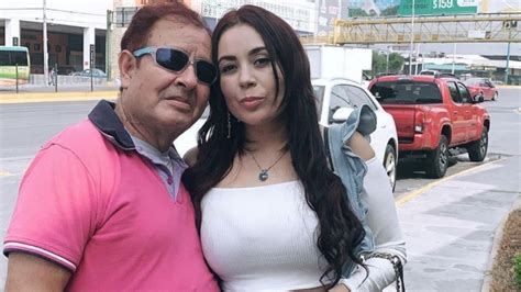 Prometida de Sammy Pérez desaparece tras muerte del actor la tunden en