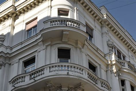 Gratis Billede Balcan Balkon Facade Skygge Bygning Arkitektur