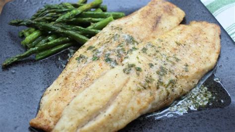 Striped Bass With Lemon Parsley Sauce Mariners Menu